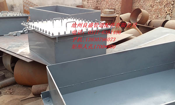 垂直吊蓋矩形人孔.jpg